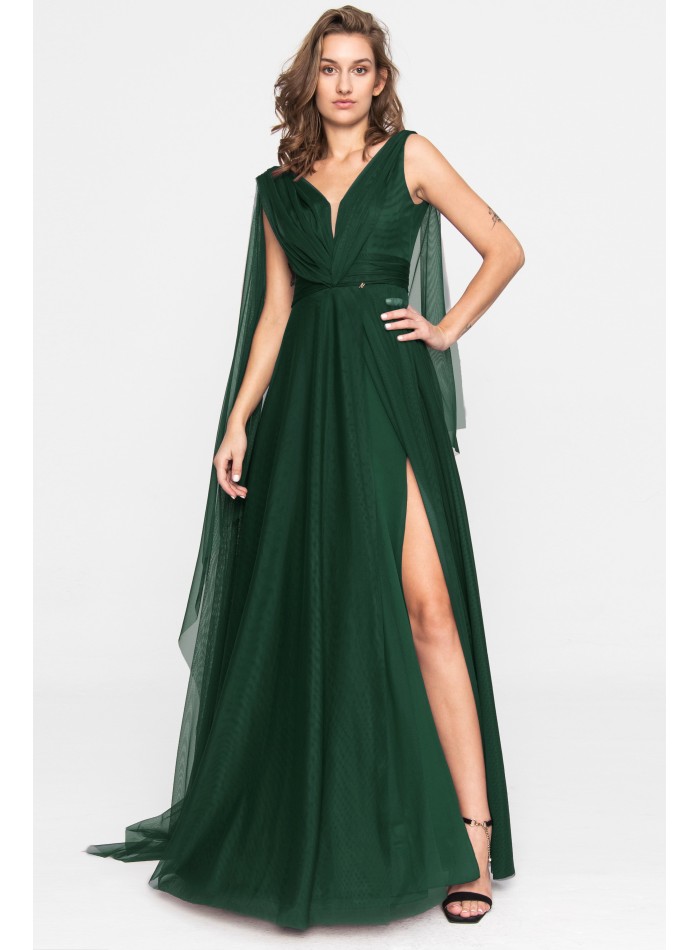 Long evening dress in emerald green tulle with slit