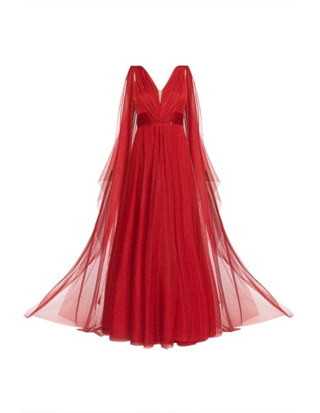 Longue robe de tulle rouge avec décolleté en V et fente sur le côté