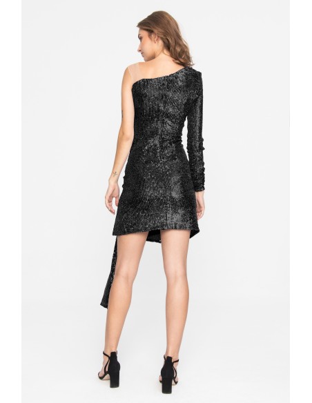 Asymmetrical mini dress with slit and sequins for guests
