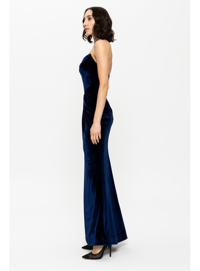 Vestido de gala largo en terciopelo azul marino...