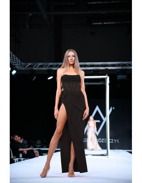 black evening dress with corset and high slit in the leg