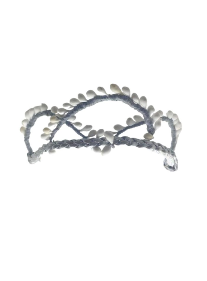 Silver party headdress with white pistils