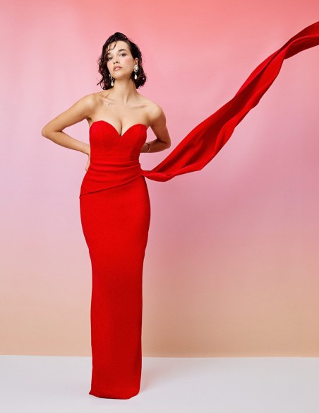 Long party dress with sweetheart neckline and side plunging neckline