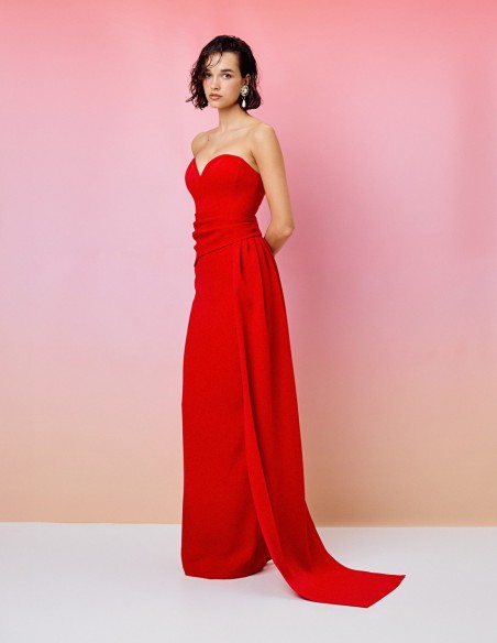Long party dress with sweetheart neckline and side plunging neckline