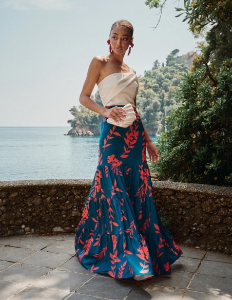 Long party skirt with floral print and ruffles