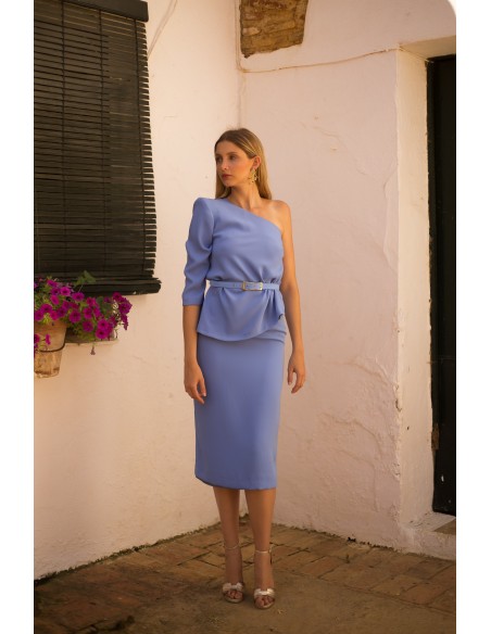 Two-piece set with asymmetrical top and straight skirt