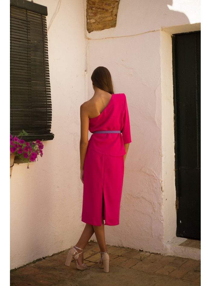 Party outfit with party top and straight skirt