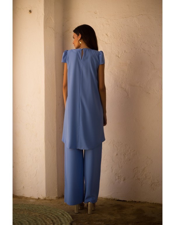 Conjunto de dos piezas con blusón y pantalón de pata ancha 2