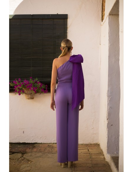 Purple long party jumpsuit with maxi lacing on the shoulder