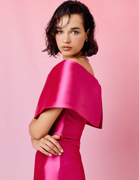 Vestido de fiesta midi con escote bardot y detalle cinturón