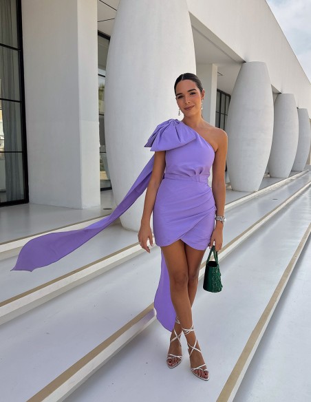 Vestido de fiesta asimétrico con lazo al hombro - Teresa Andrés Gonzalvo