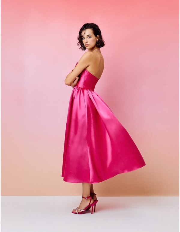 Robe de soirée midi avec encolure bandeau et jupe à volants 2