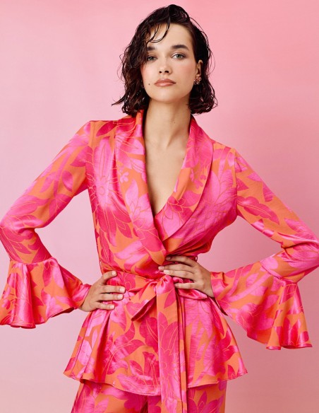 Blouse imprimée de style blazer à manches évasées