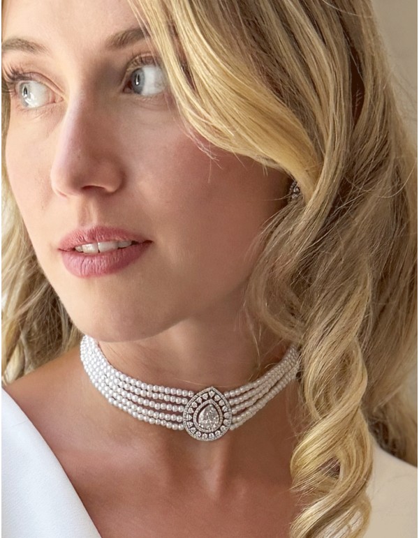 Choker gota con circonitas y piedra cristal