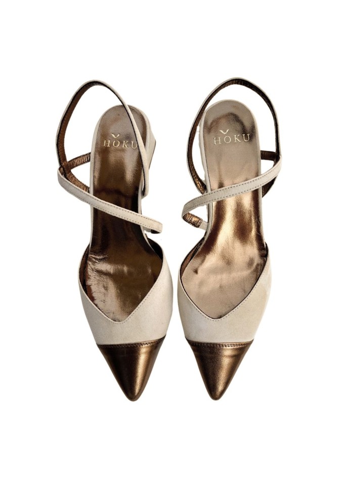 Beige suede party shoe with metallic tip
