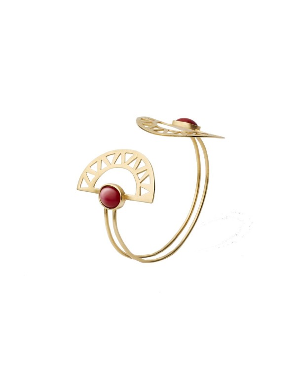 brazalete de luna egipcios dorado con piedra roja de Li Jewels para INVITADISIMA