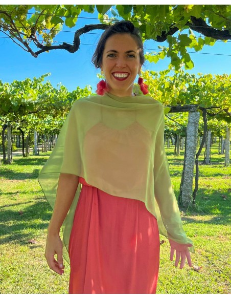 Capa de fiesta de gasa corta verde oliva