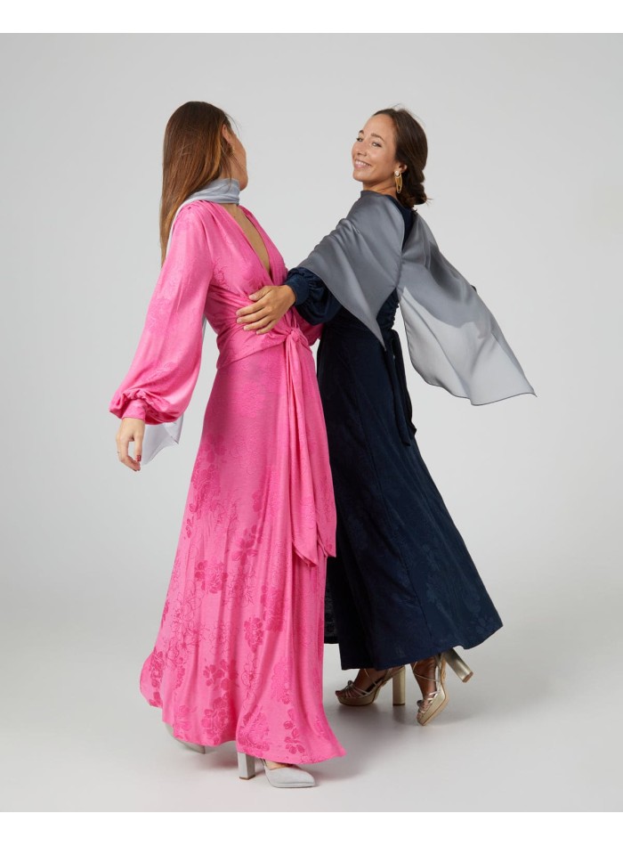 Multiposition short party cape in silver chiffon