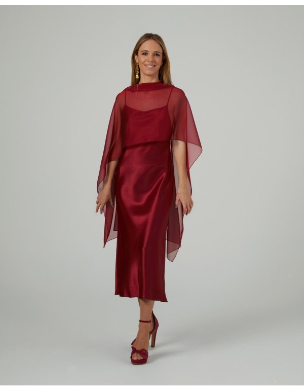 Long layer in garnet cationic gauze with double yarns