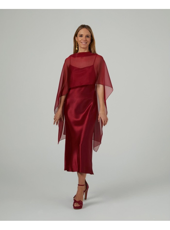 Long layer in maroon cationic chiffon with double thread