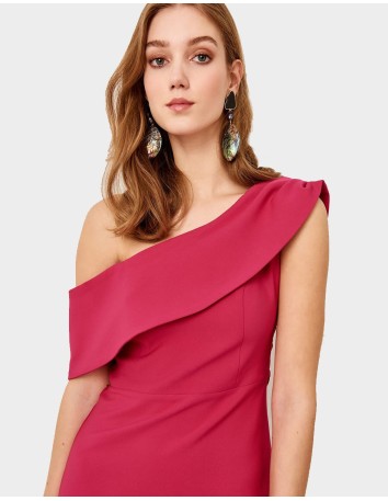 Long party dress with asymmetric neckline