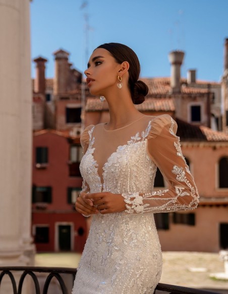 Robe de mariée longue avec effet de tatouage en dentelle manches longues