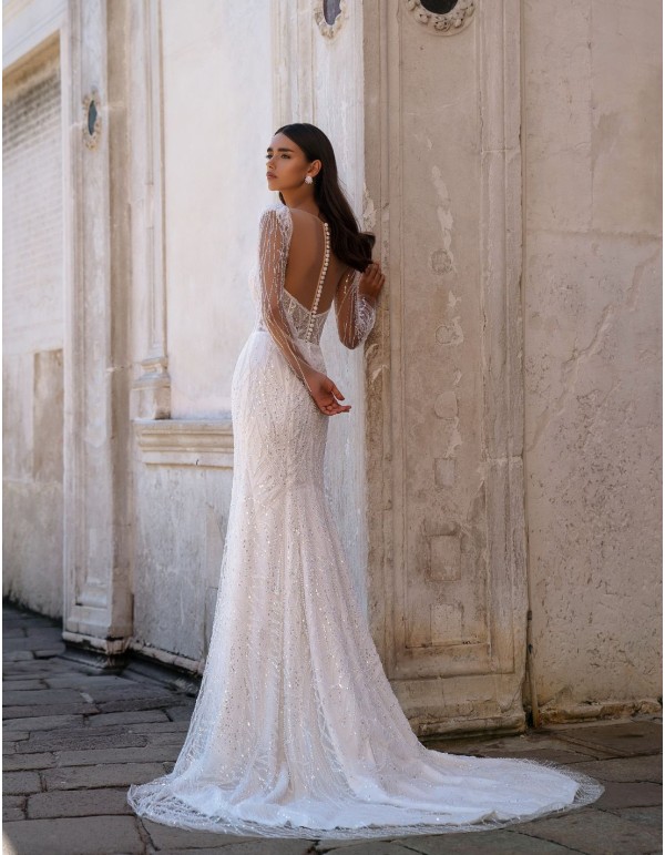 Vestido de novia largo corte sirena bordado de pedrería 2