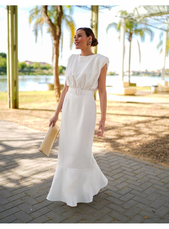Robe midi blanche sans manches à volants