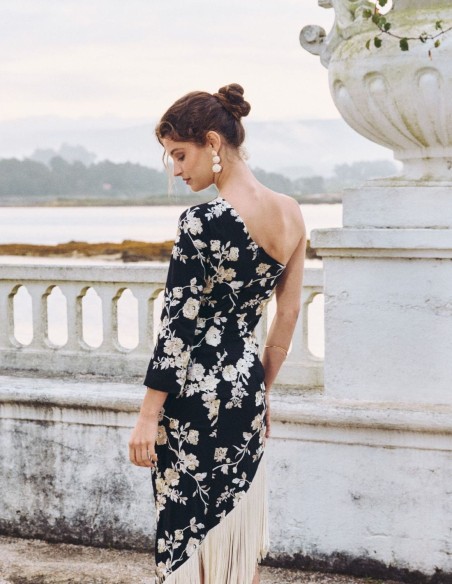 Midi party dress with one sleeve and fringed hemline