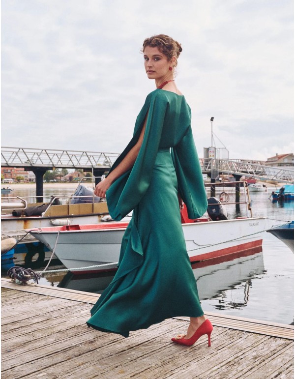 Vestido de fiesta midi con escote barco y asimetrías 2