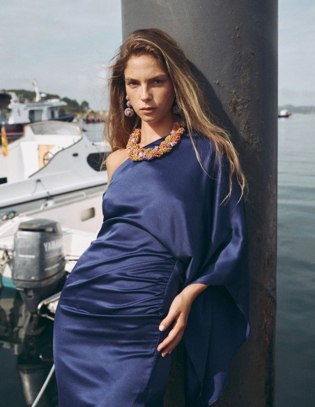 Vestido largo de fiesta satinado con manga murciélago azul marino Vestido largo de fiesta satinado con manga murciélago azul marino