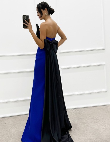 Maxi party dress with bow neckline and train