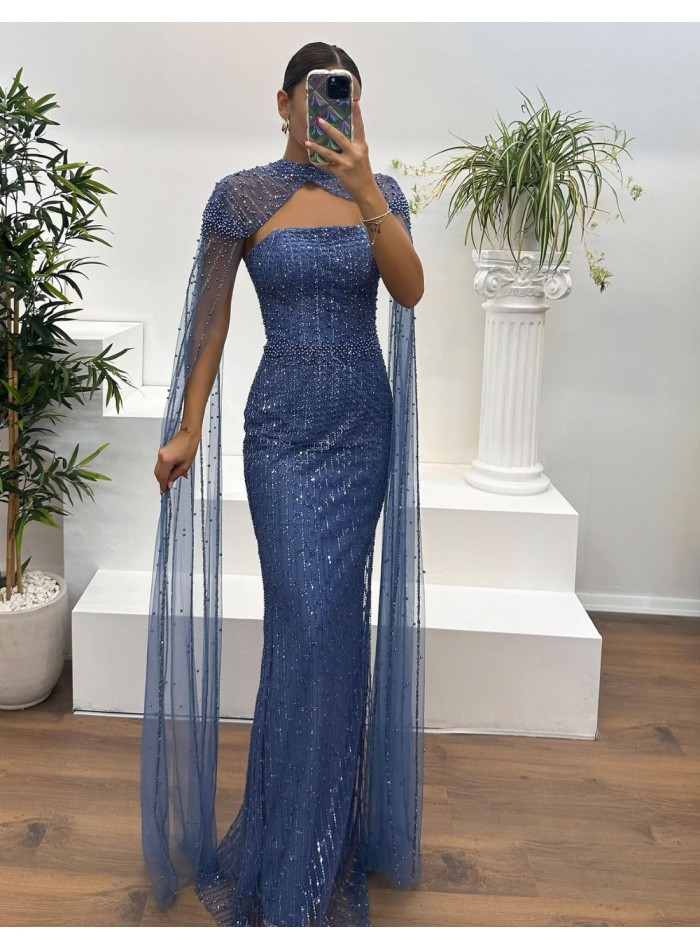 Robe longue de fête en strass avec manches en cape