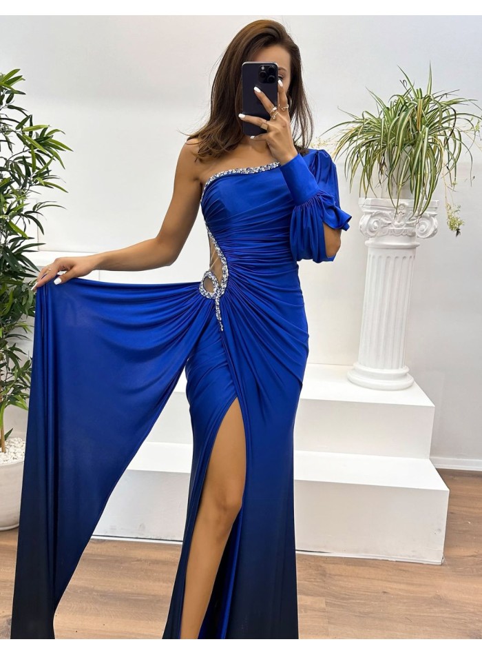 Robe longue asymétrique de fête avec dégradé et jupe cape