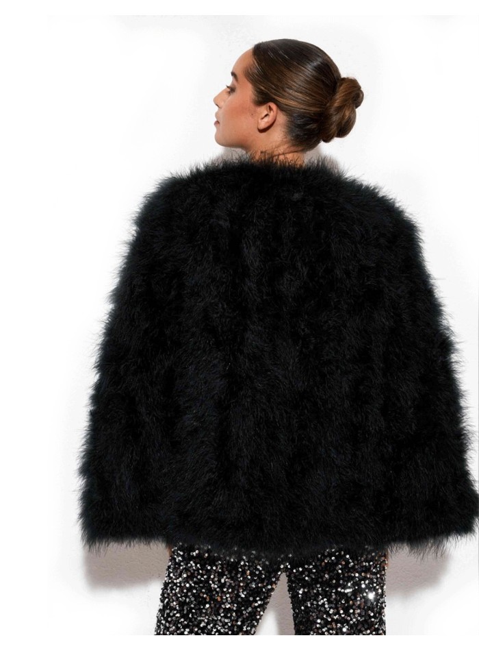 Couche invité en plumes d'autruche