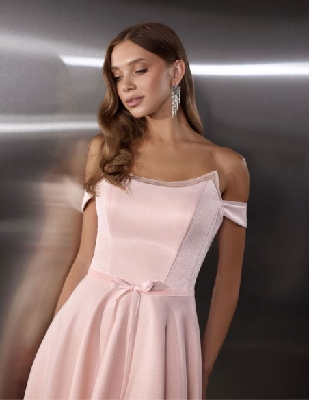 Vestido midi de fiesta en raso con escote palabra de honor y manga bandeau