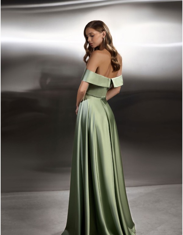 Robe longue satinée avec encolure bandeau et Ceintures 2