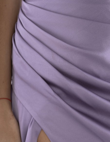 Vestido de fiesta de satén palabra de honor con cuerpo drapeado y abertura frontal