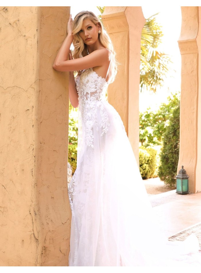 Vestido de novia de tirantes con encaje y...