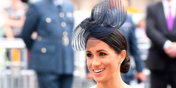 EL ESCOTE QUE LLEVAN TODAS LAS ROYALS, ¡LO TENEMOS A UN SÓLO CLICK!