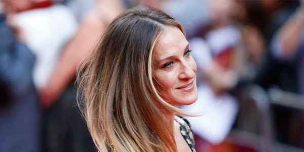LA ICÓNICA SARAH JESSICA PARKER NOS ENSEÑA COMO IR A UN EVENTO