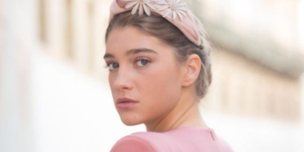 La clave está en los complementos: cómo elevar tu look de invitada