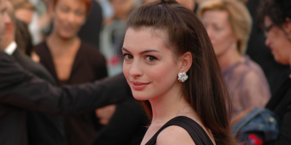 ANNE HATHAWAY’S CLOSET